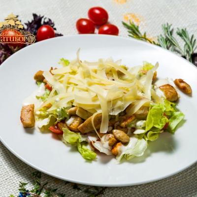 Цезарь с курицей