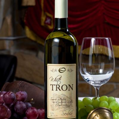 Tron, Pik Oplenac, Сербия, сухое, 150мл/320₽, 750мл/1600₽