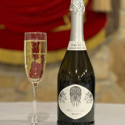 Medusa Brut, Испания, брют 150мл/580₽, 750мл/2900₽